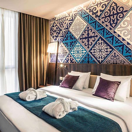 Mercure Almaty City Center Bagian luar foto