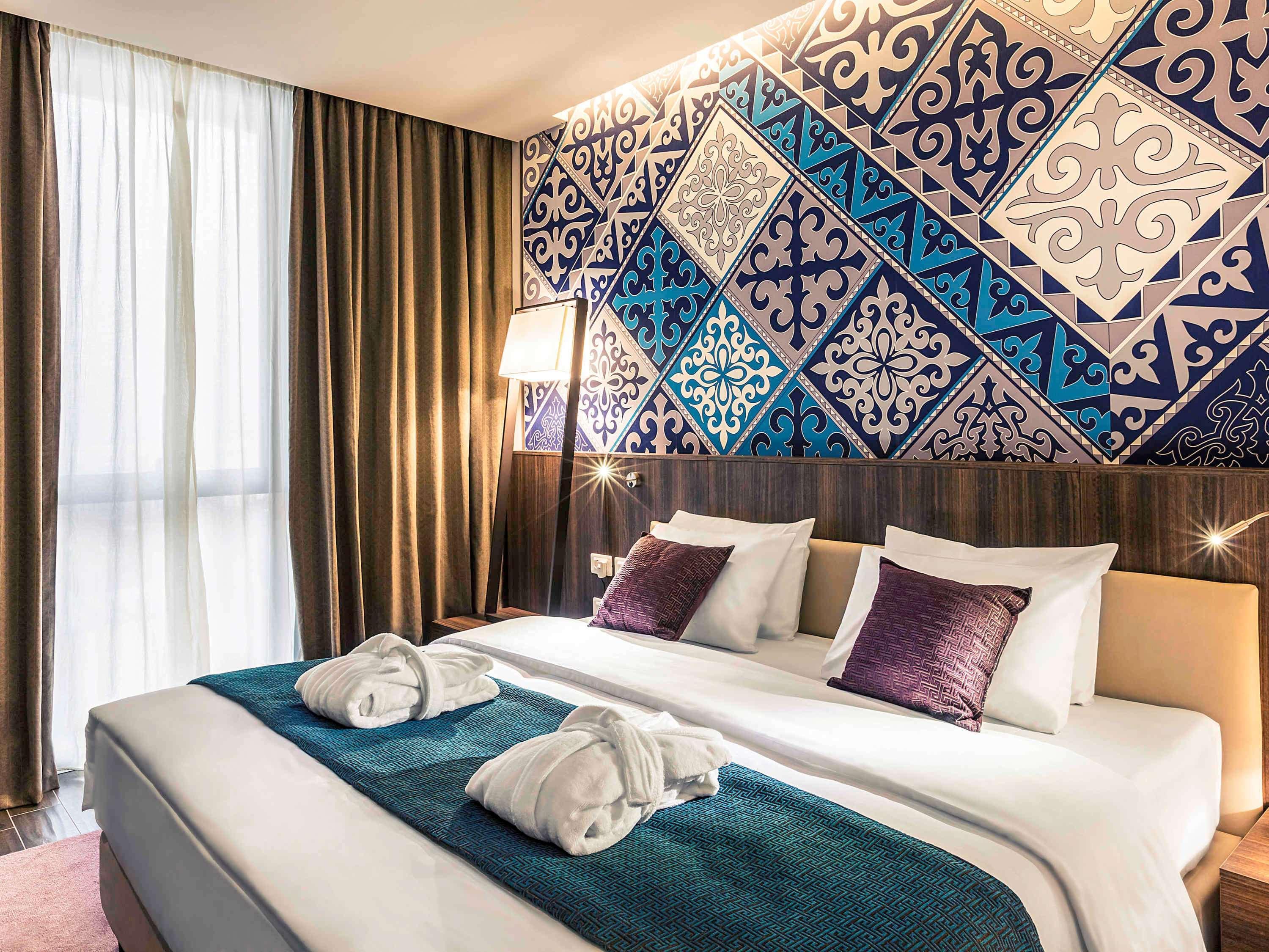 Mercure Almaty City Center Bagian luar foto