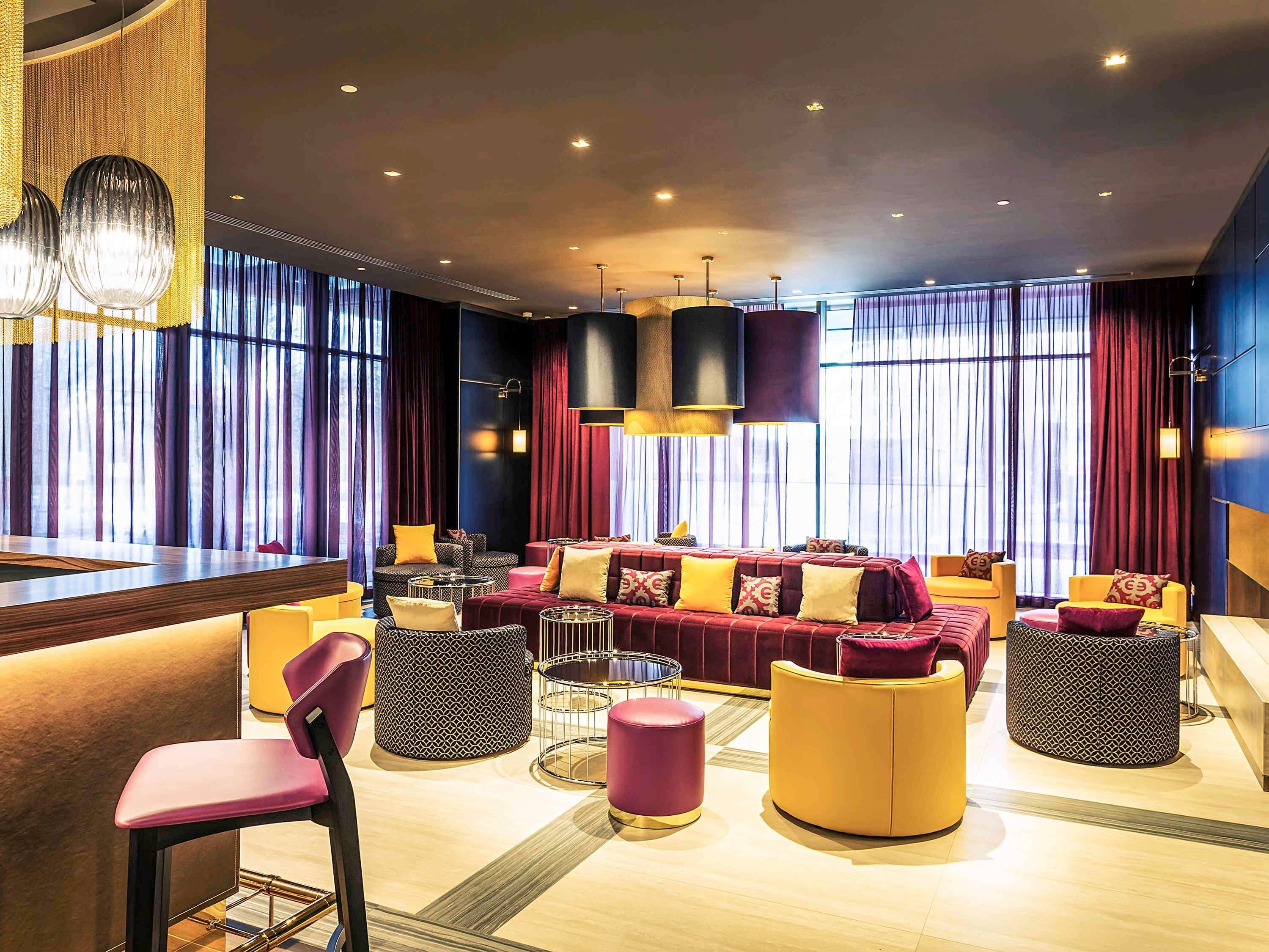 Mercure Almaty City Center Bagian luar foto