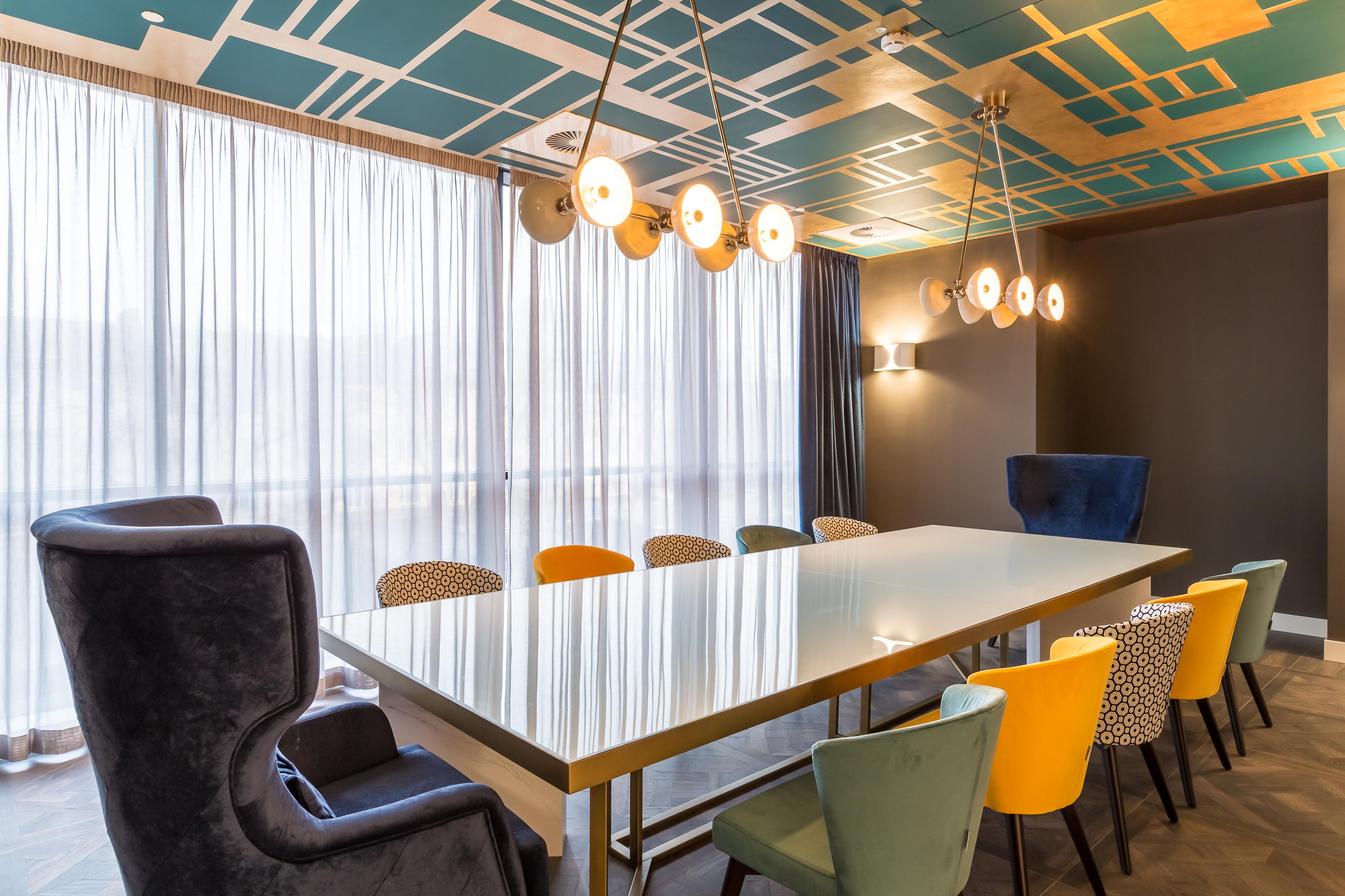 Mercure Almaty City Center Bagian luar foto